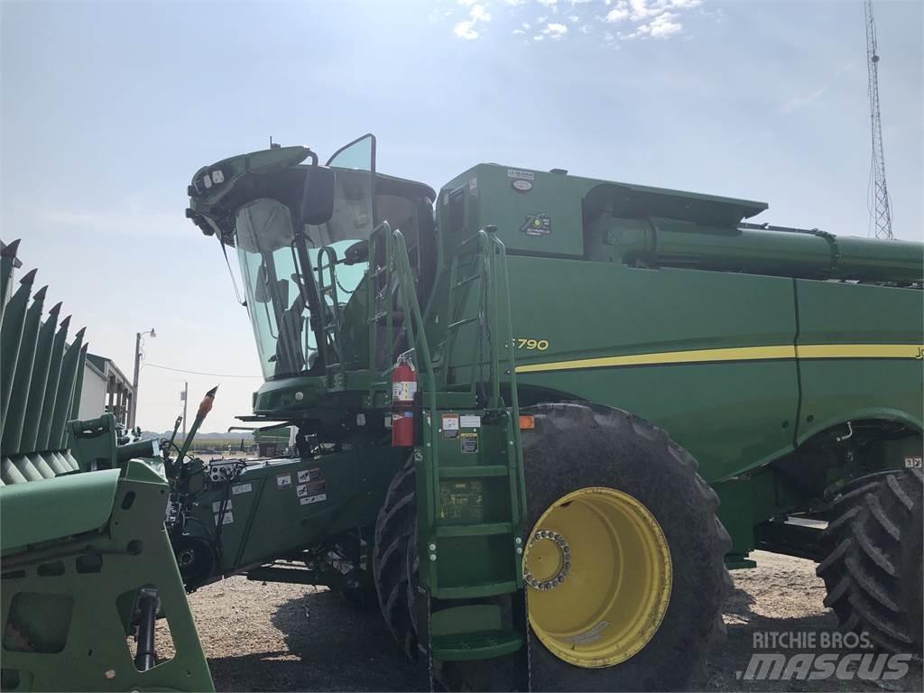 John Deere S790 Зернозбиральні комбайни