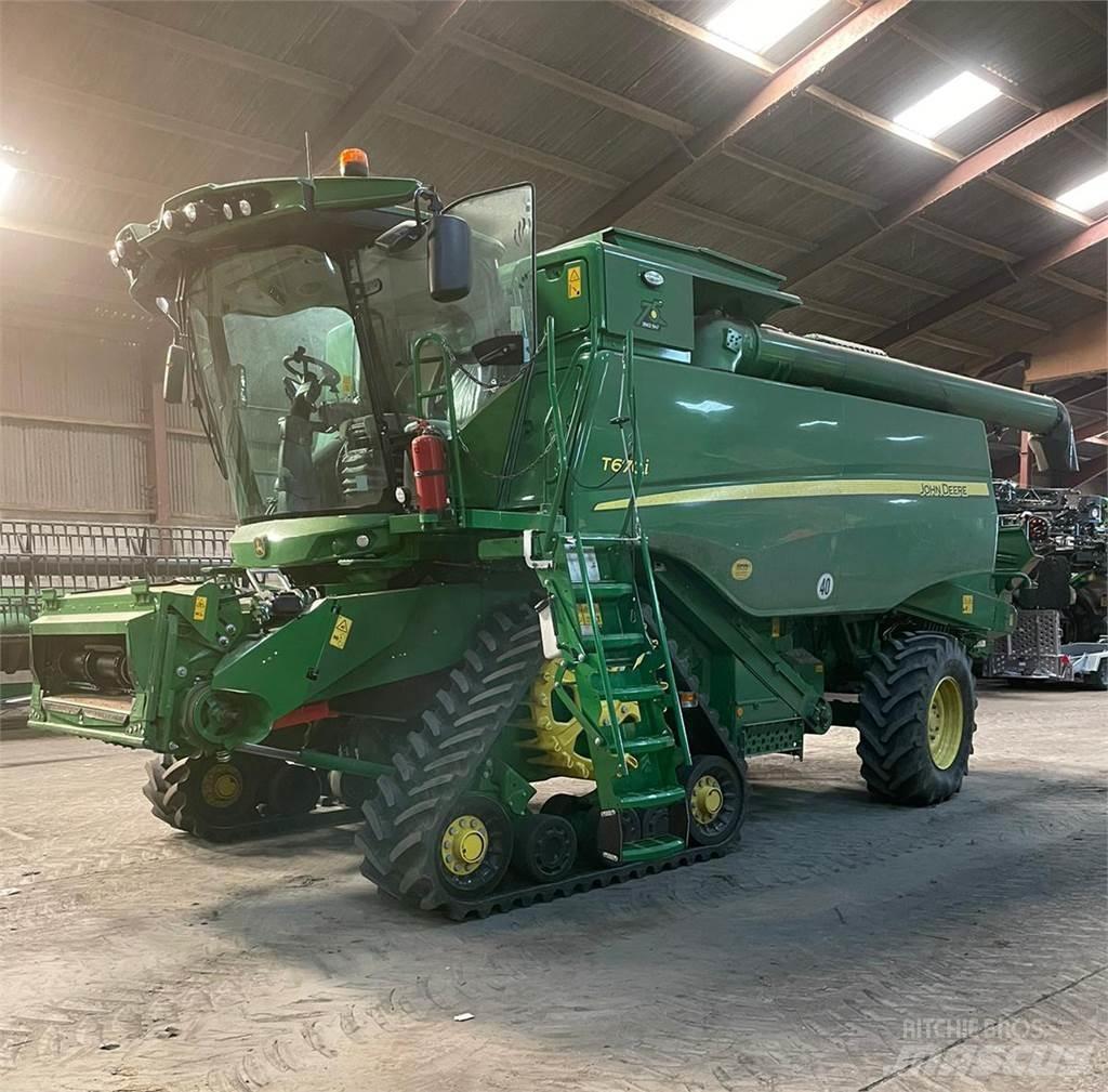John Deere T670 Зернозбиральні комбайни