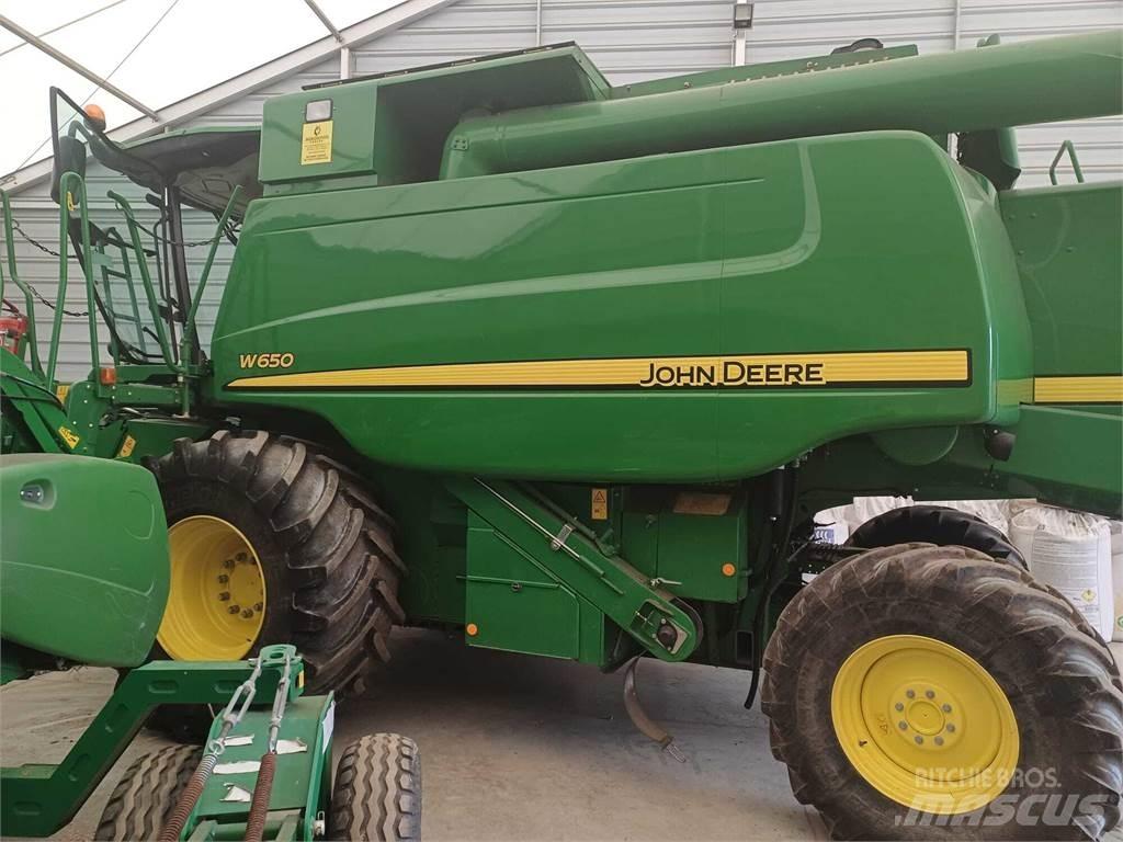 John Deere W650 Зернозбиральні комбайни