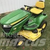 John Deere X330 Трактори