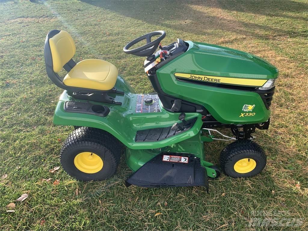 John Deere X330 Трактори