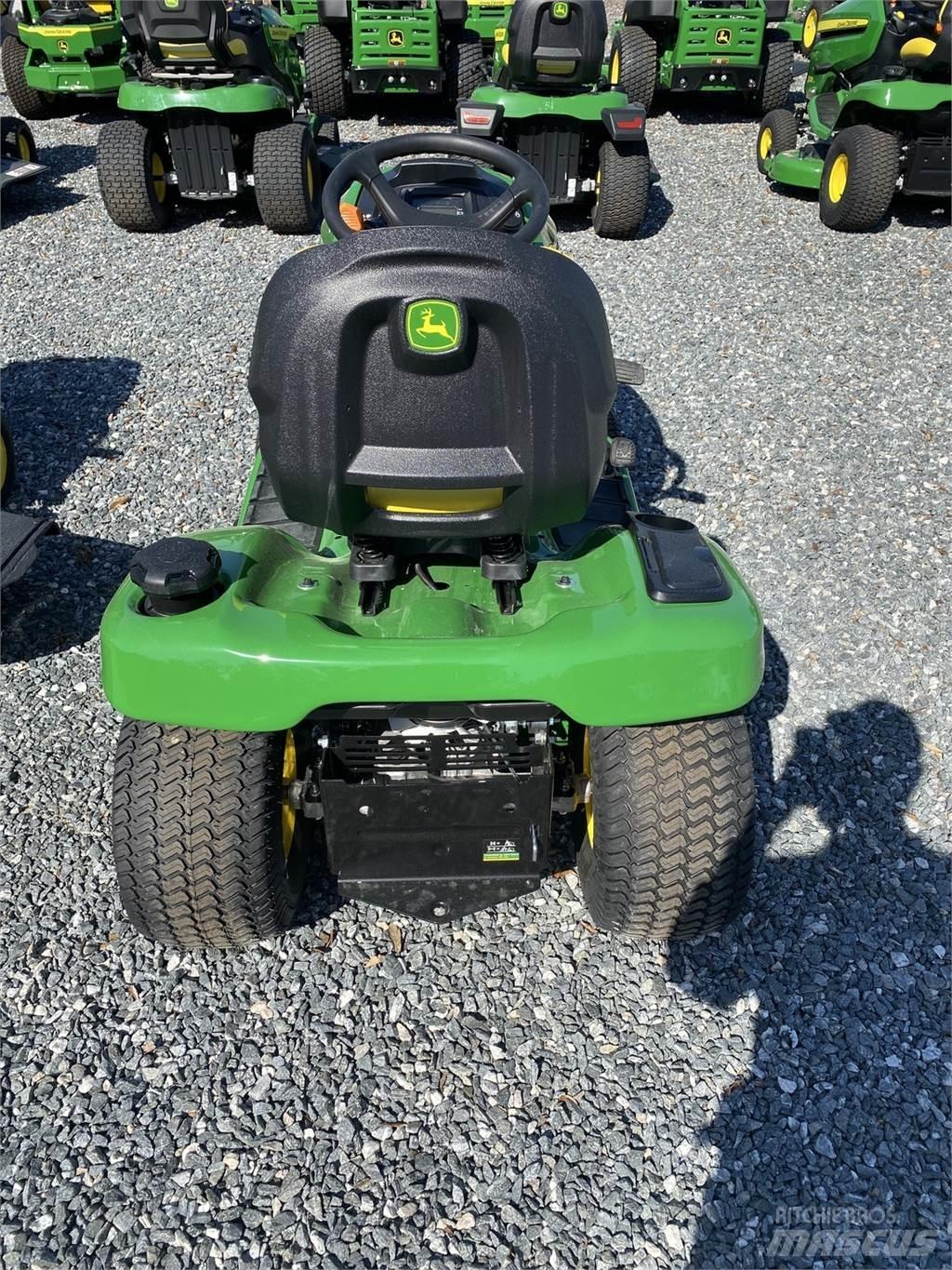 John Deere X330 Трактори