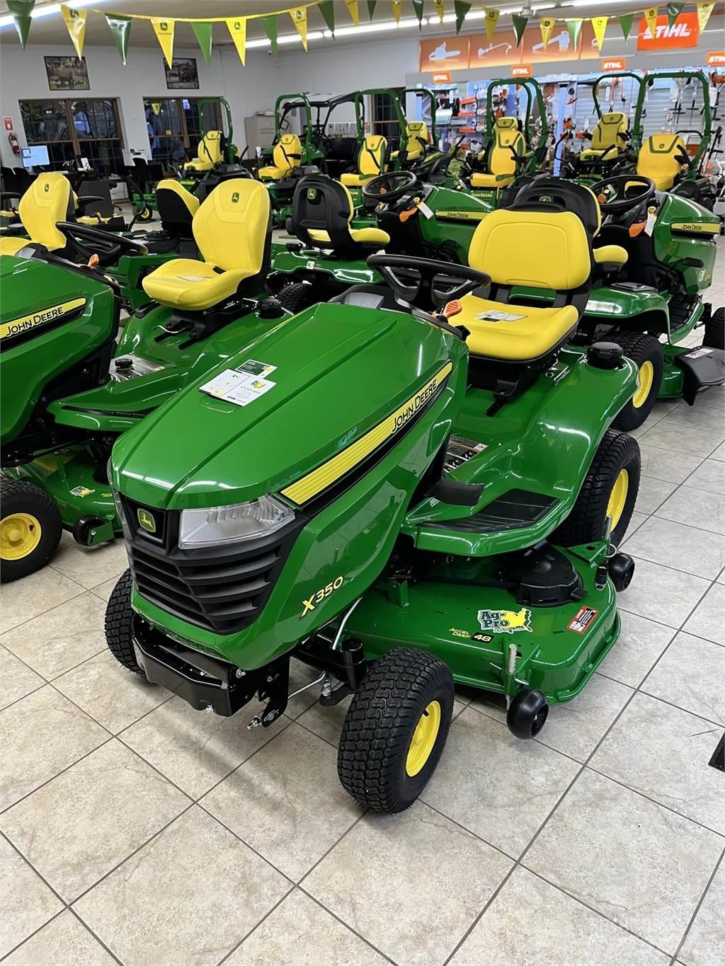 John Deere X350 Трактори