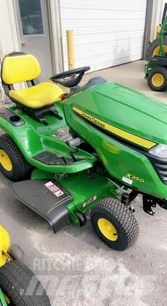 John Deere X350 Самохідні газонокосарки