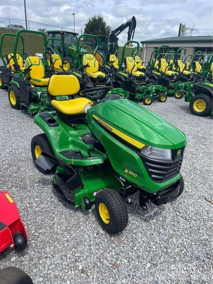 John Deere X350 Трактори