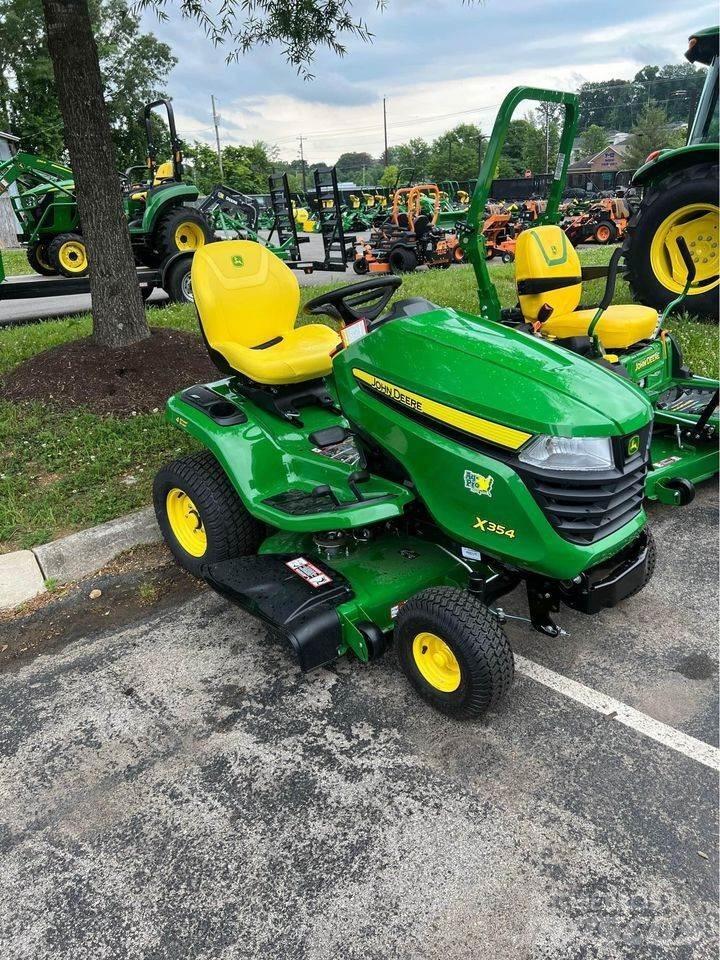 John Deere X354 Трактори