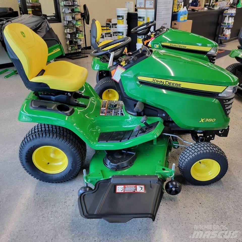 John Deere X380 Трактори
