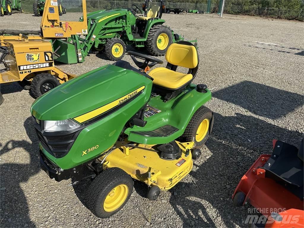 John Deere x380 Трактори