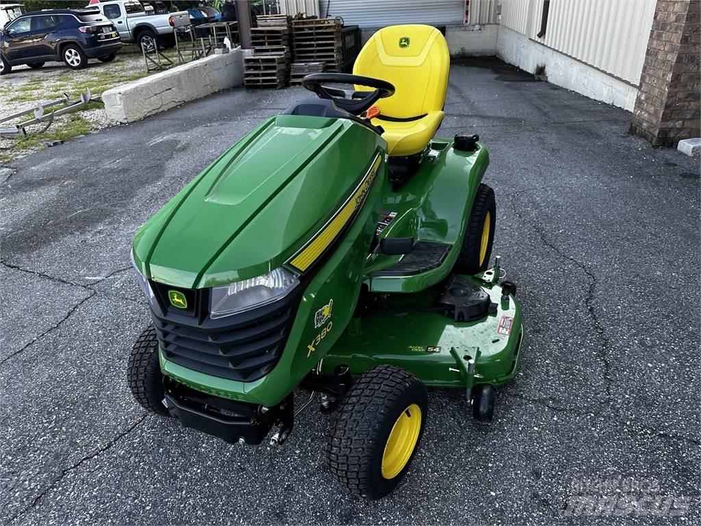 John Deere X380 Трактори