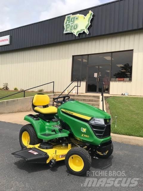 John Deere X380 Трактори