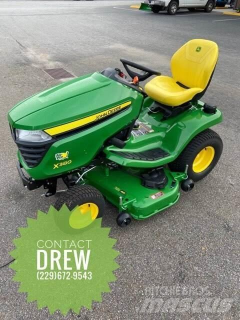 John Deere X380 Трактори
