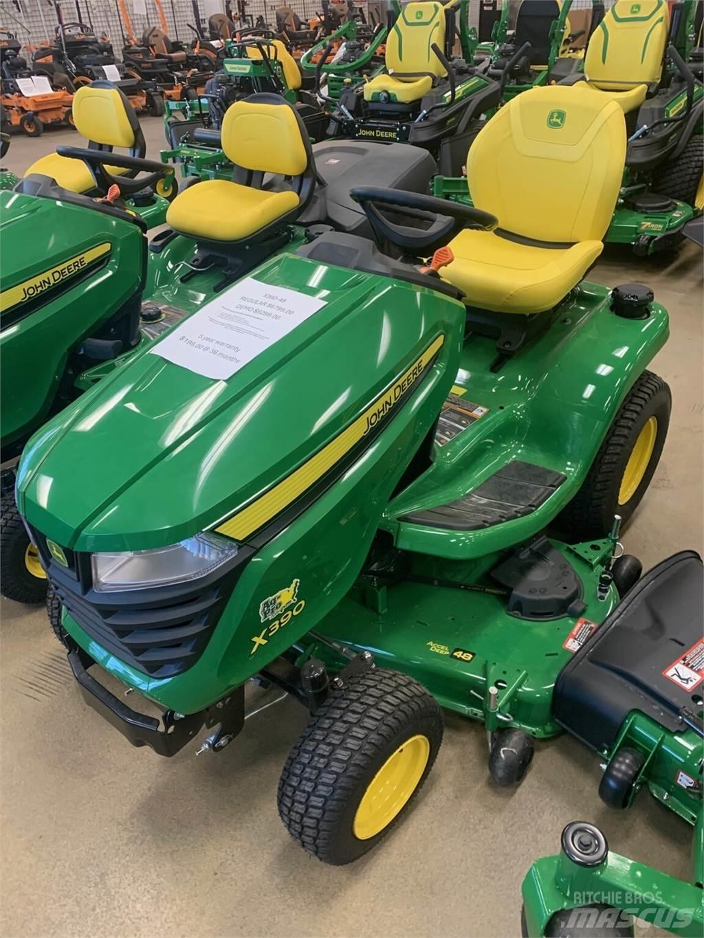 John Deere X390 Трактори