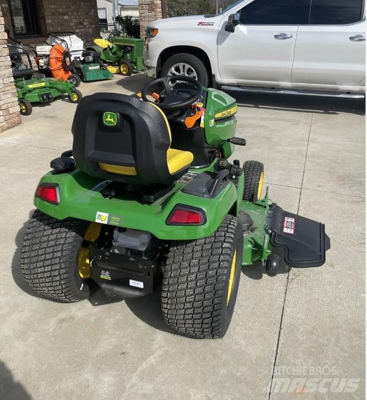 John Deere X570 Трактори