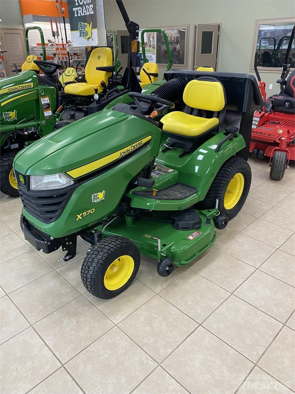 John Deere X570 Трактори