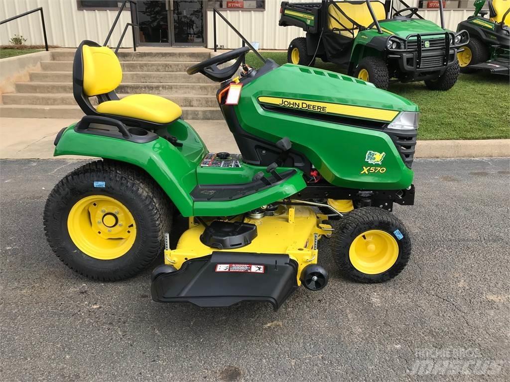 John Deere X570 Трактори