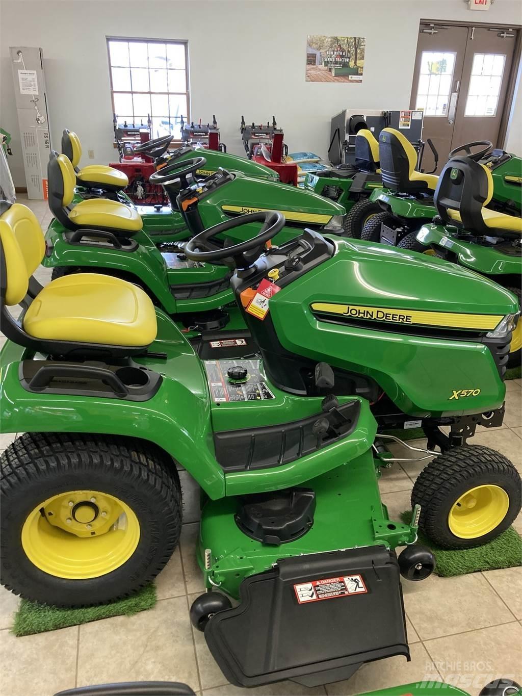 John Deere X570 Трактори