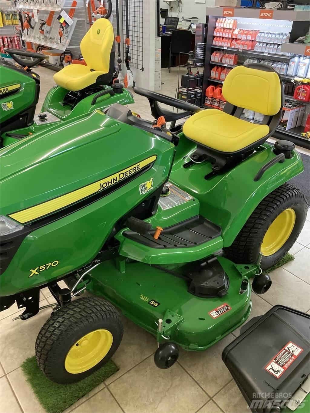 John Deere X570 Трактори