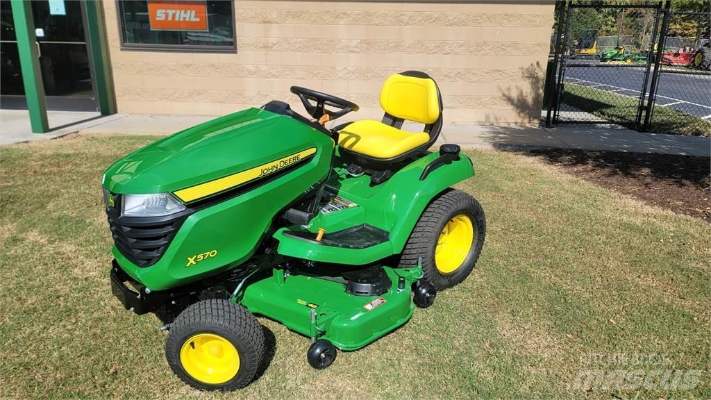 John Deere X570 Трактори