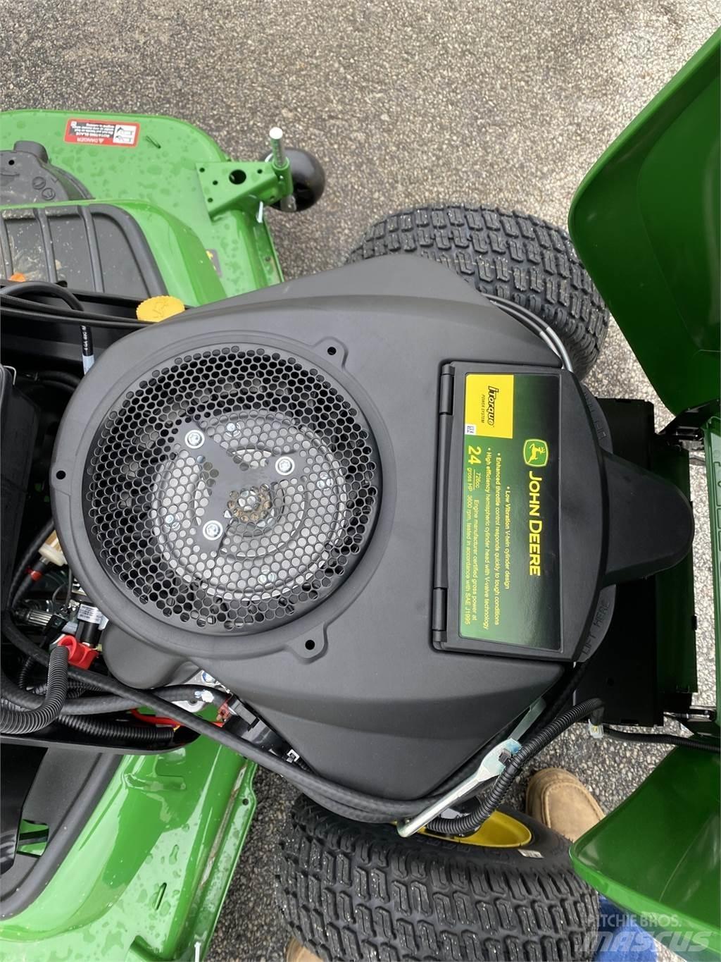 John Deere X580 Трактори