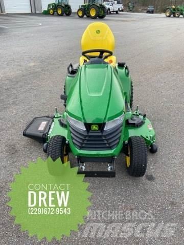John Deere X580 Трактори