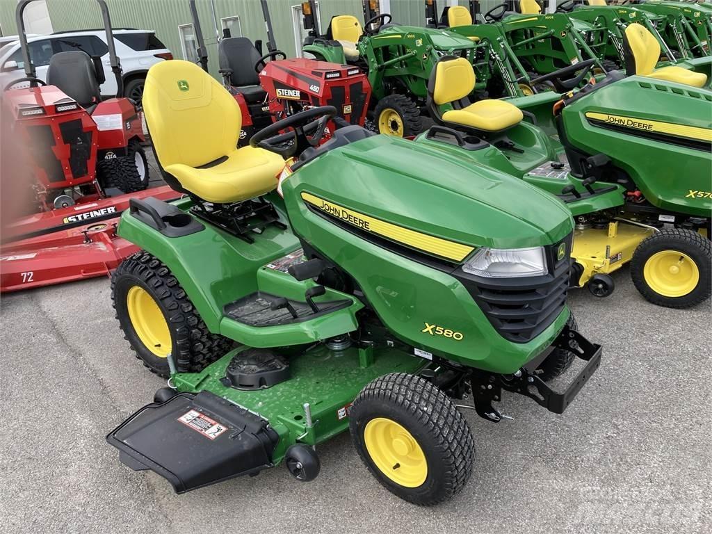 John Deere X580 Трактори