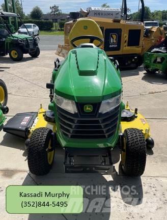 John Deere X580 Трактори