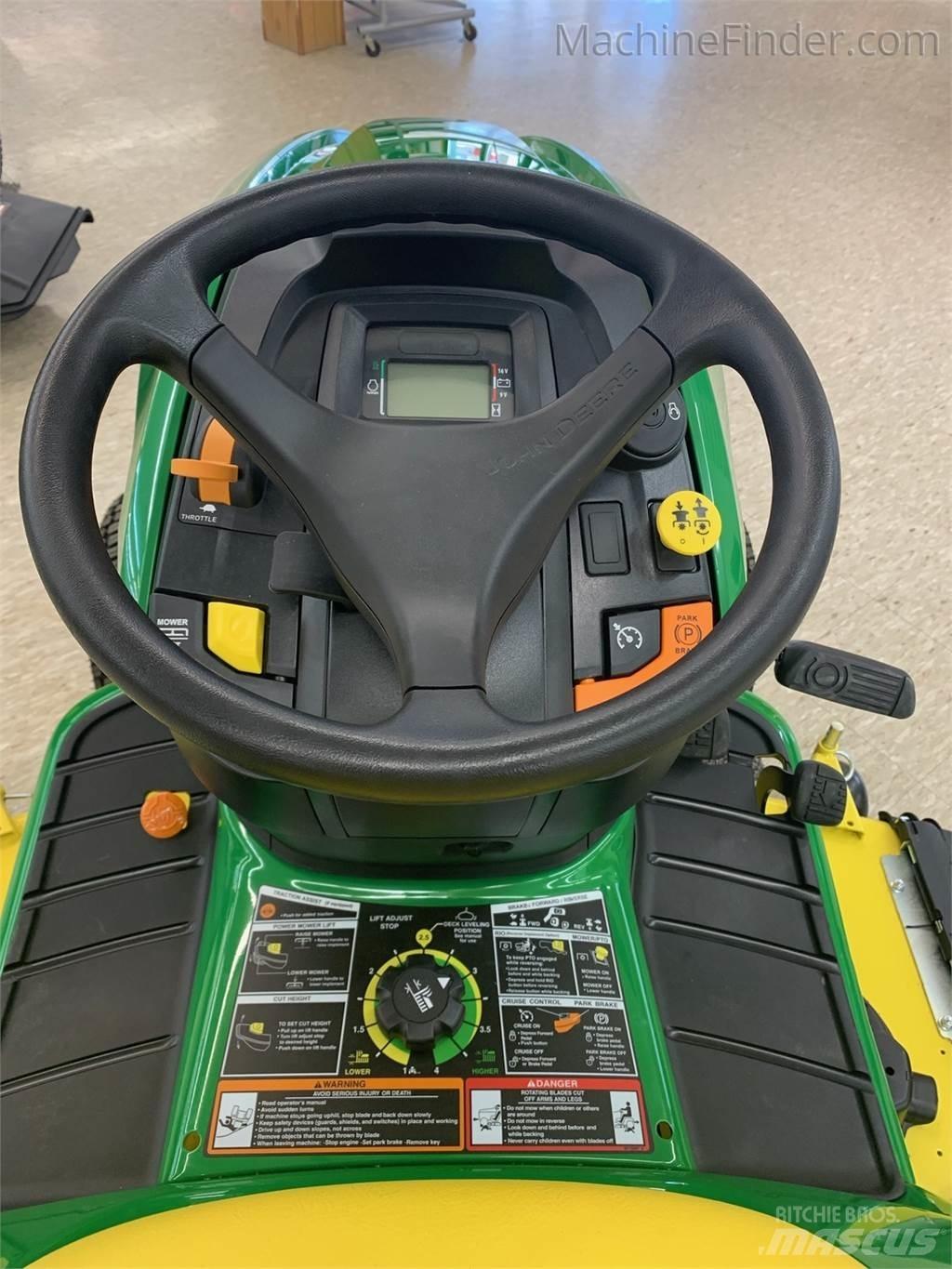 John Deere X590 Трактори