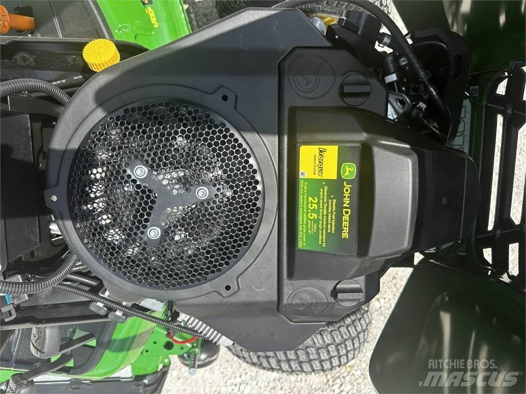John Deere X590 Трактори