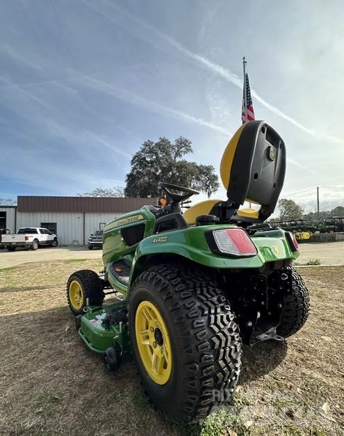 John Deere X739 Трактори