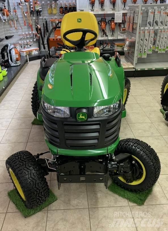 John Deere X739 Трактори