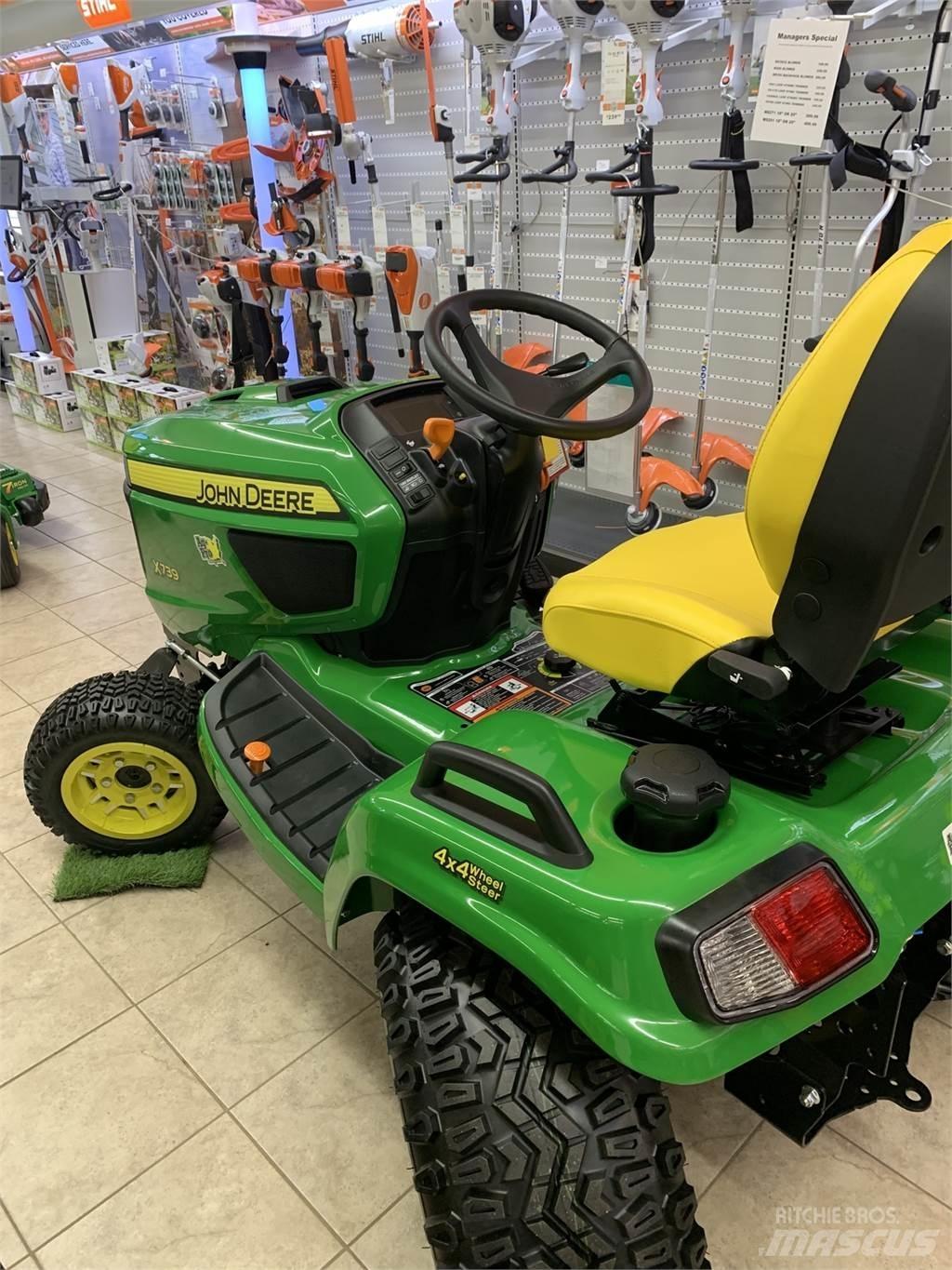 John Deere X739 Трактори