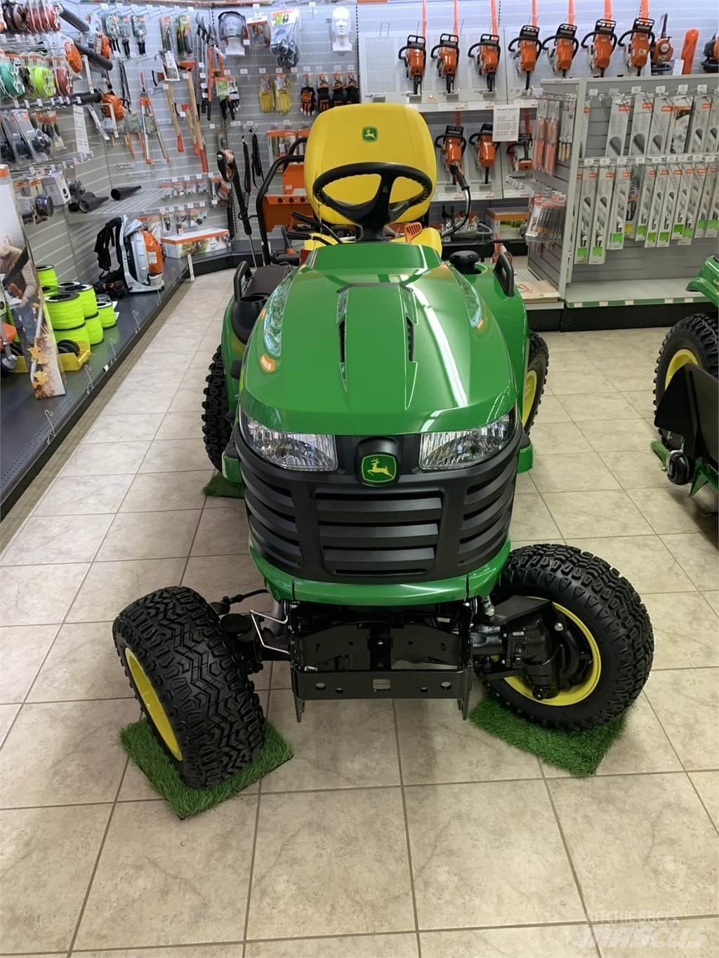 John Deere X739 Трактори
