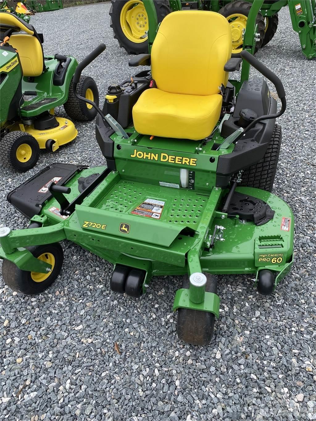 John Deere Z720E Zero turn косарки