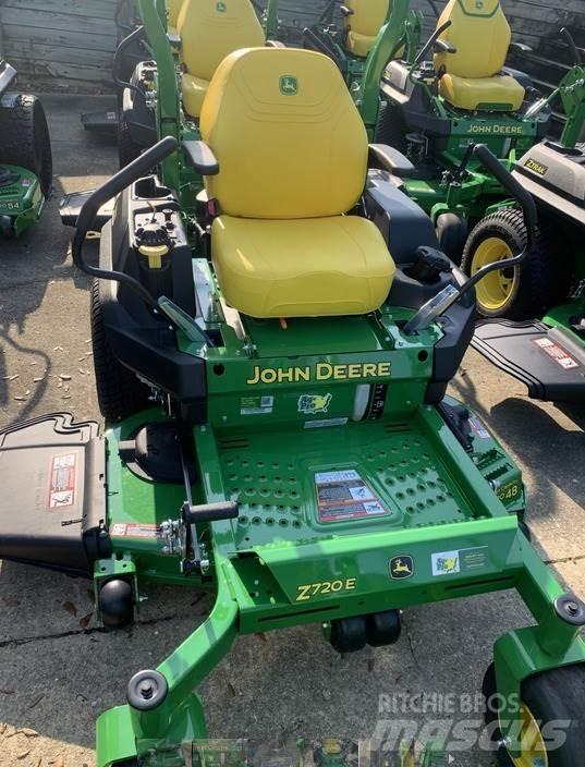 John Deere Z720E Zero turn косарки