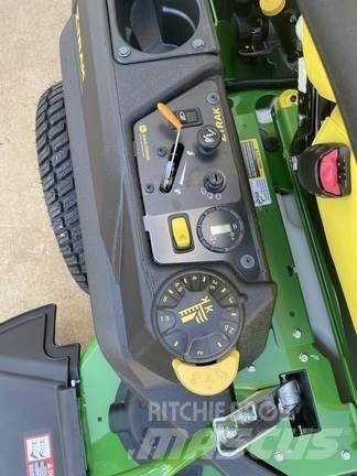 John Deere Z760R Zero turn косарки