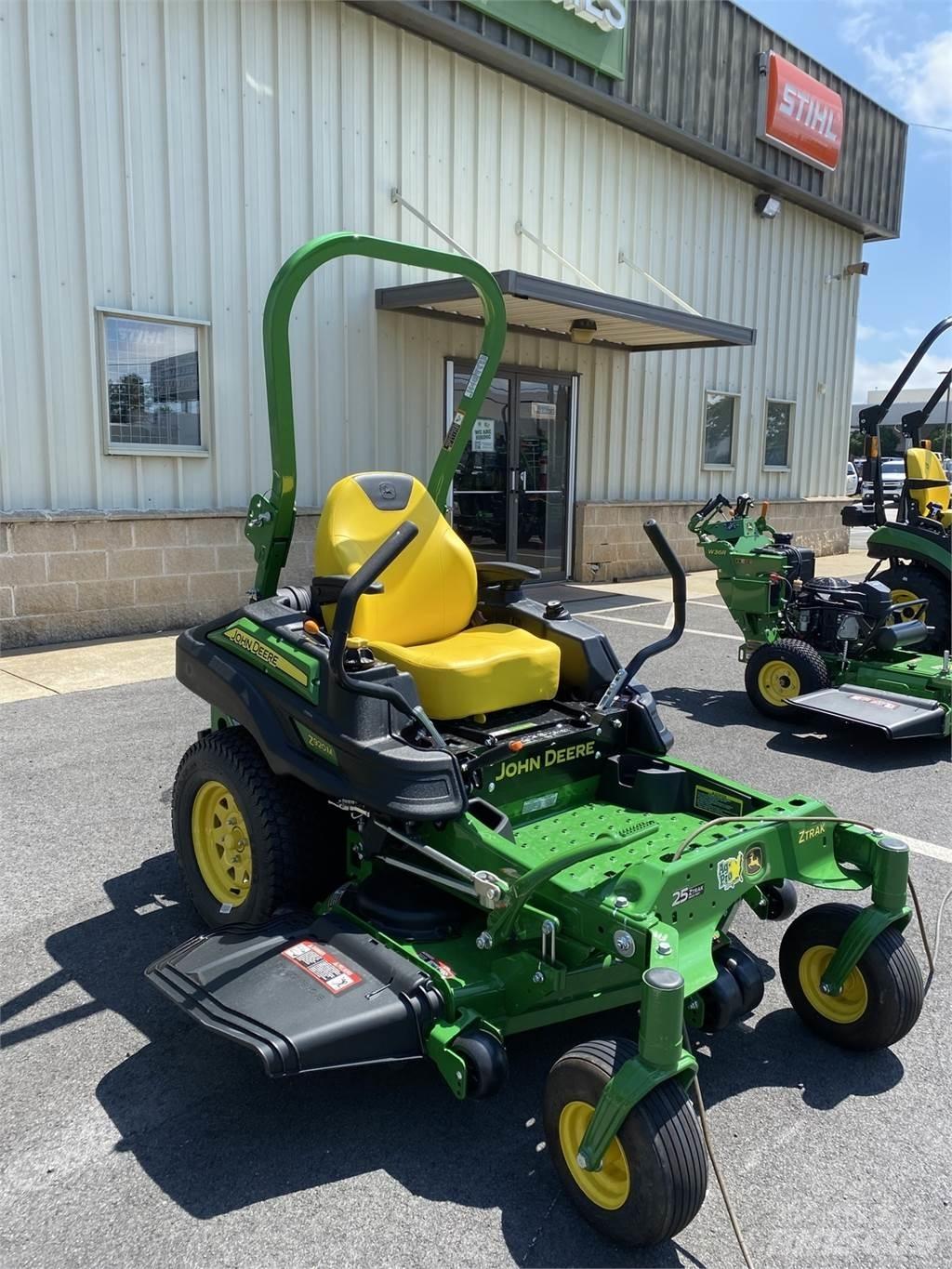 John Deere Z920M Zero turn косарки