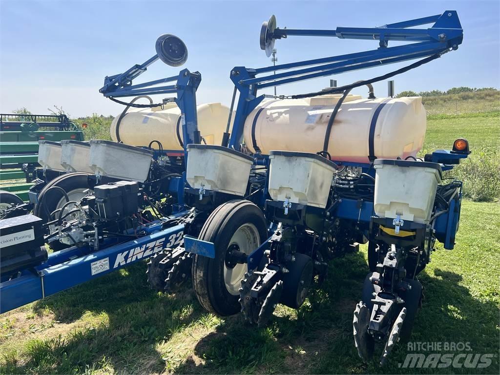 Kinze 3200 Cажалки