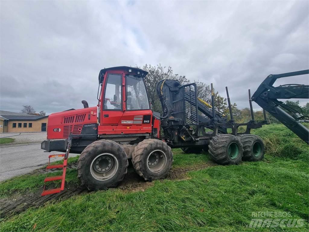 Komatsu 845 Форвардери