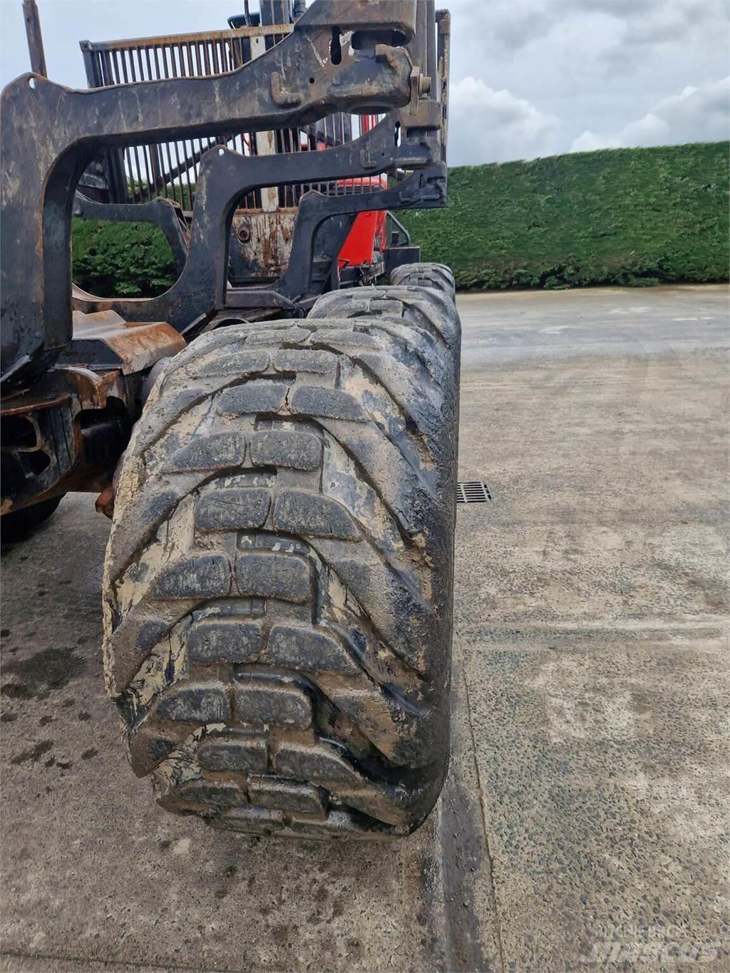Komatsu 855 Форвардери