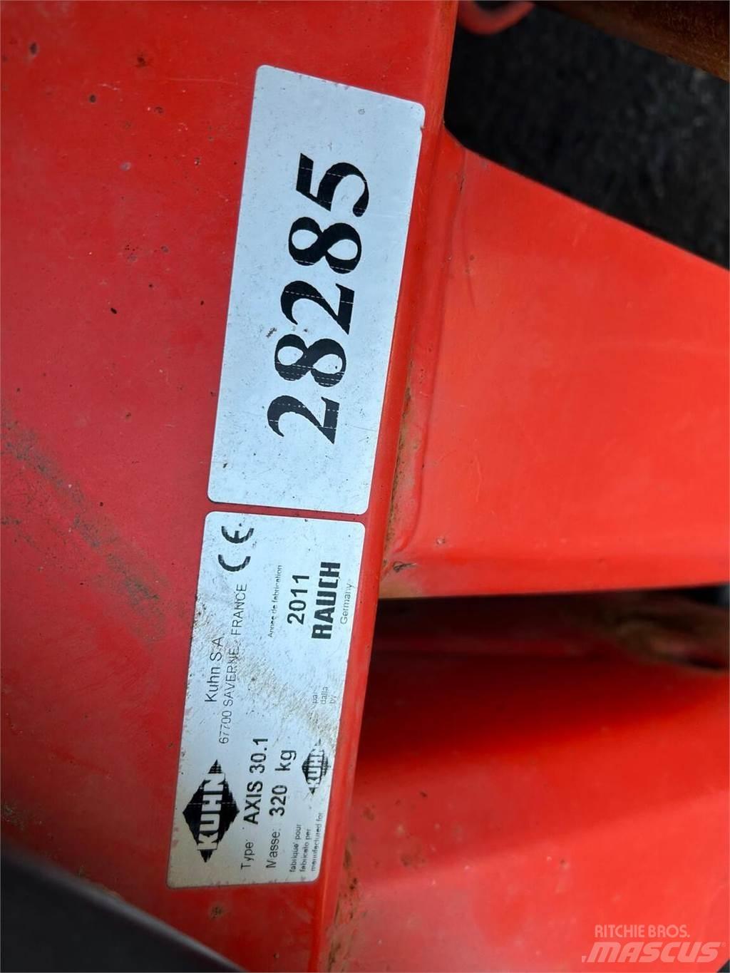 Kuhn Axis 30.1 Розсіювач мінеральних добрив