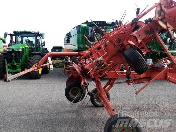 Kuhn GF 7702 Граблі і сінозворушувачі