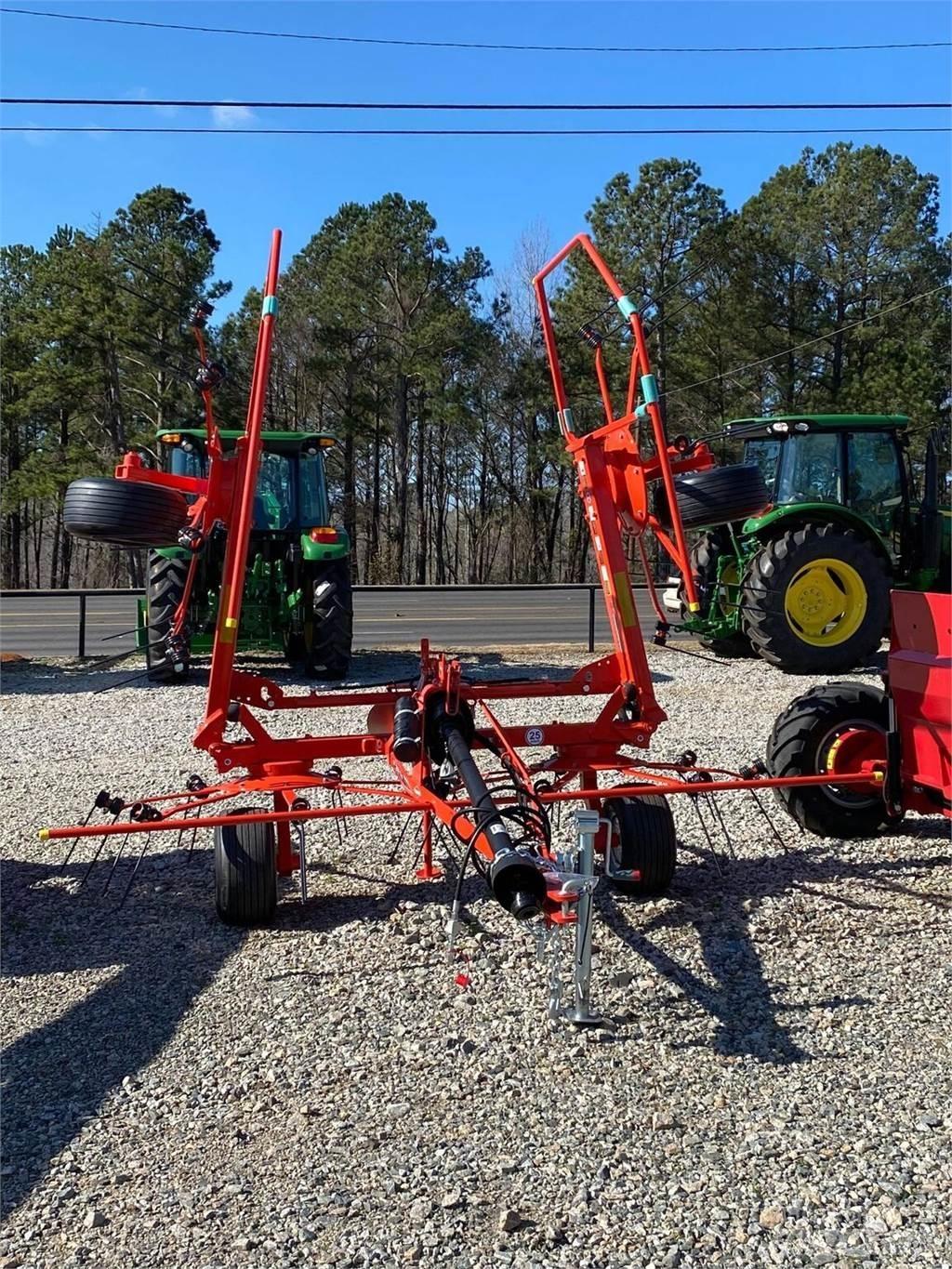 Kuhn GF5202T Граблі і сінозворушувачі