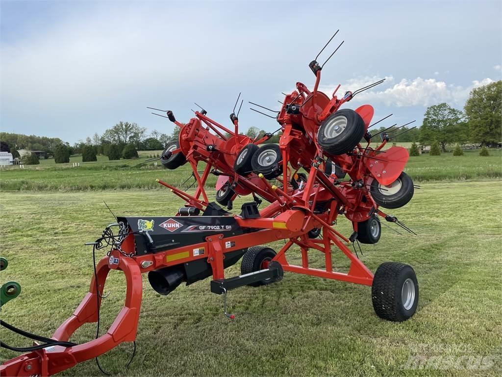Kuhn GF7902 Граблі і сінозворушувачі