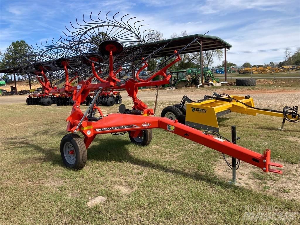 Kuhn SR110 Граблі і сінозворушувачі