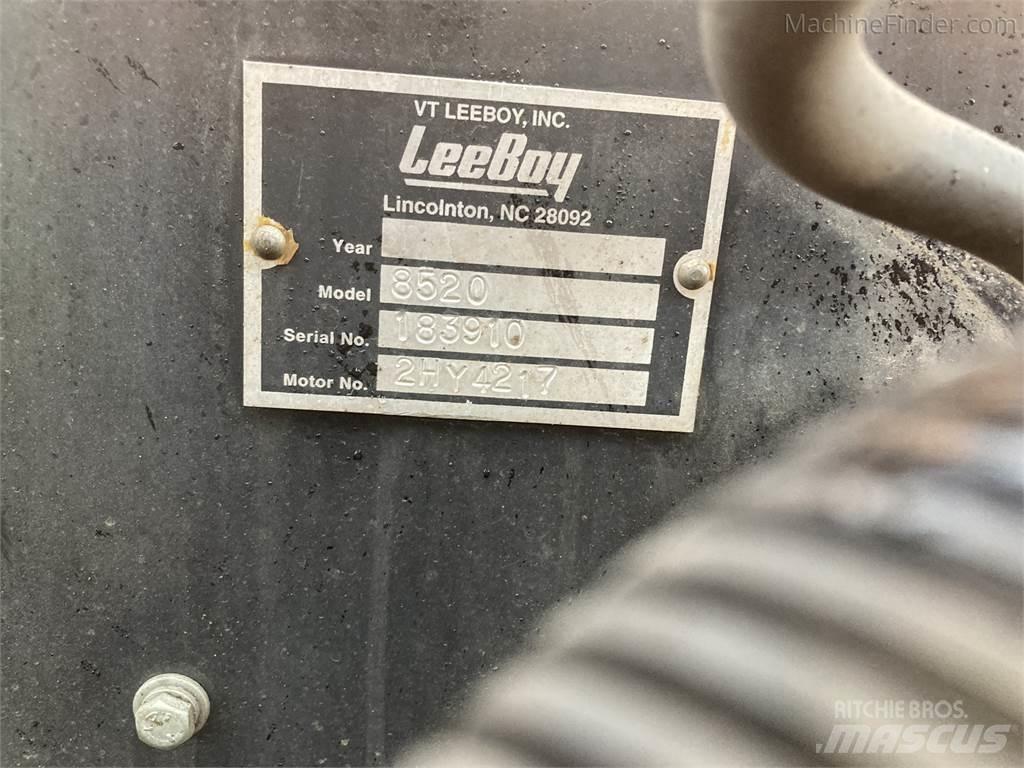 LeeBoy 8520 Асфальтовкладачі