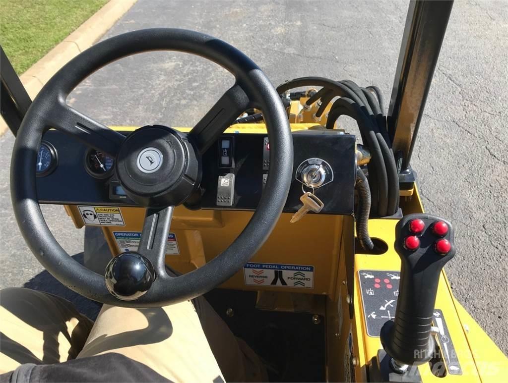Rayco 1800AWL Малі навантажувачі