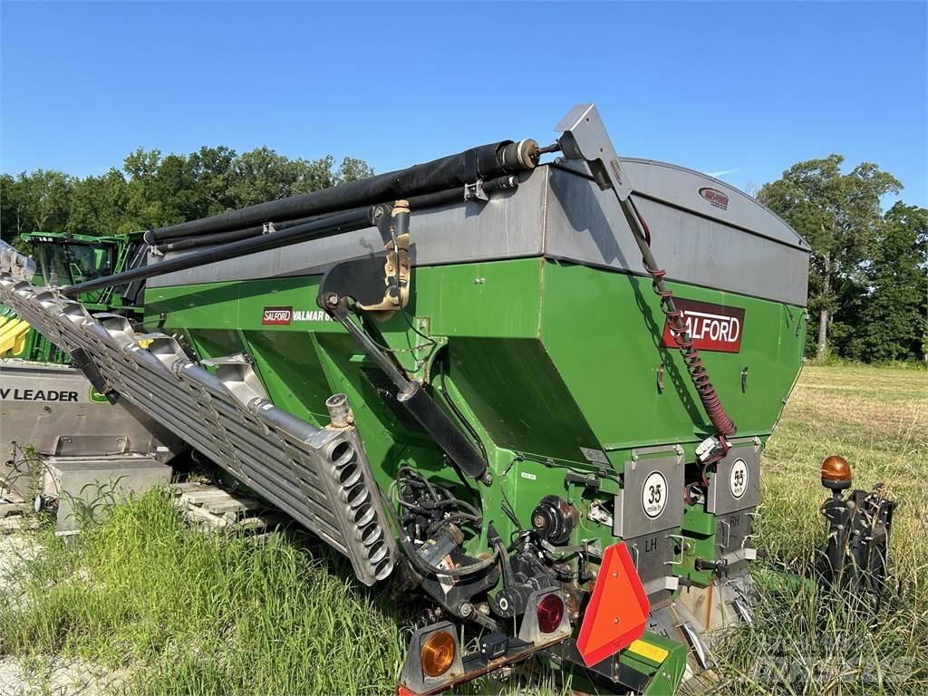 Salford 6700 Причіпні обприскувачі