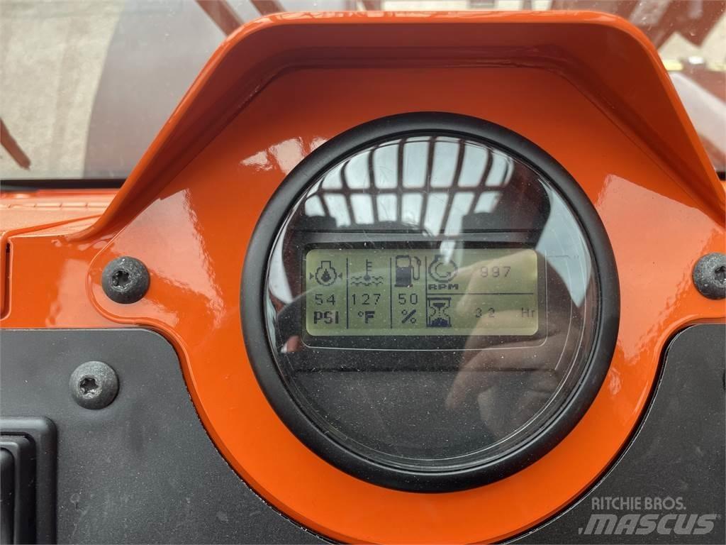 SkyTrak 8042 Телескопічні навантажувачі