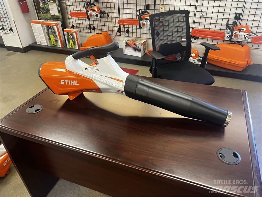 Stihl BGA200 Гольф-мобілі