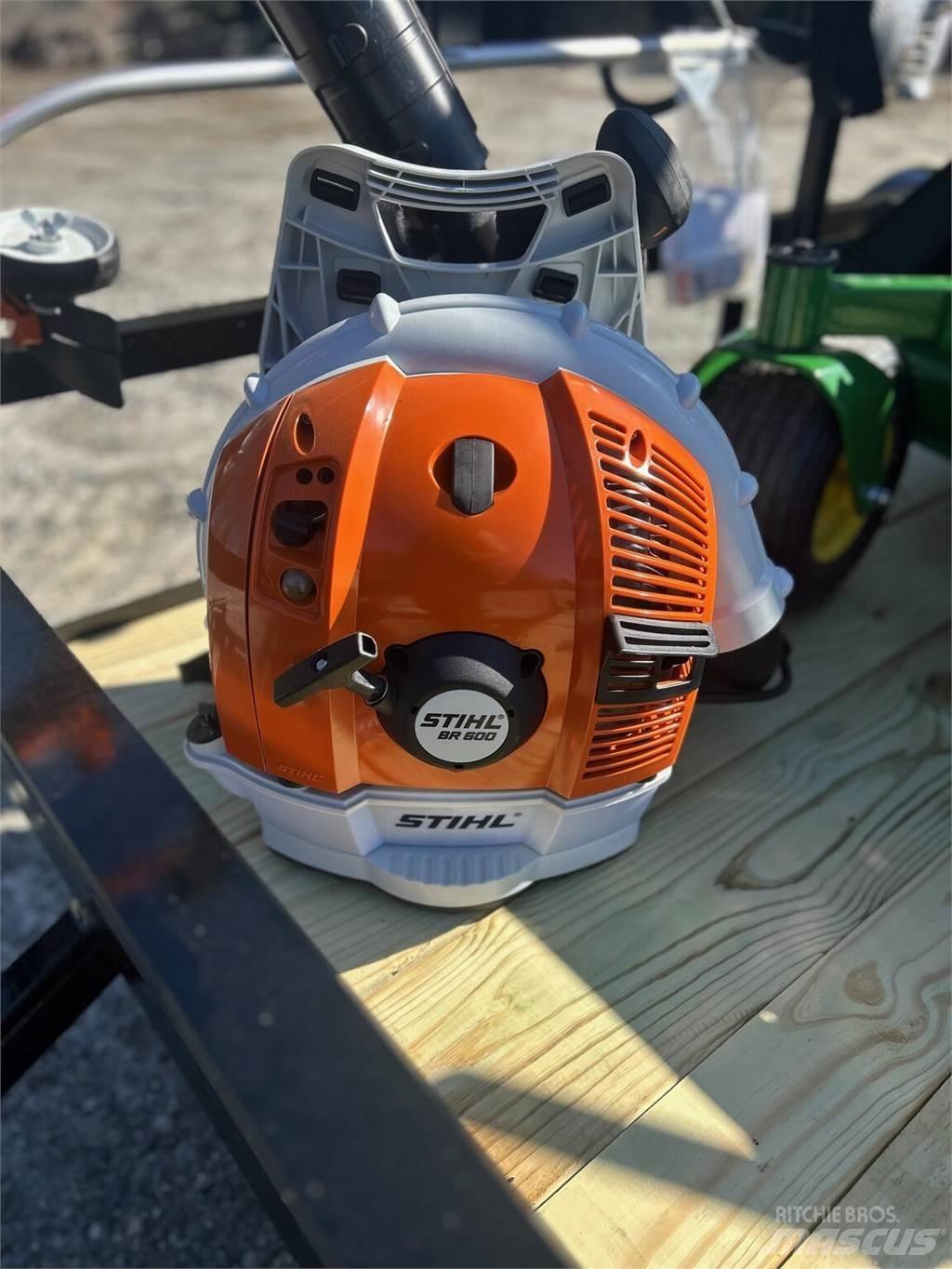Stihl BR600 Гольф-мобілі
